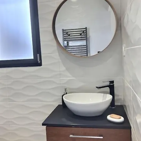 Apartment Balneo Villeneuve (Alpes-de-Haute-Provence)